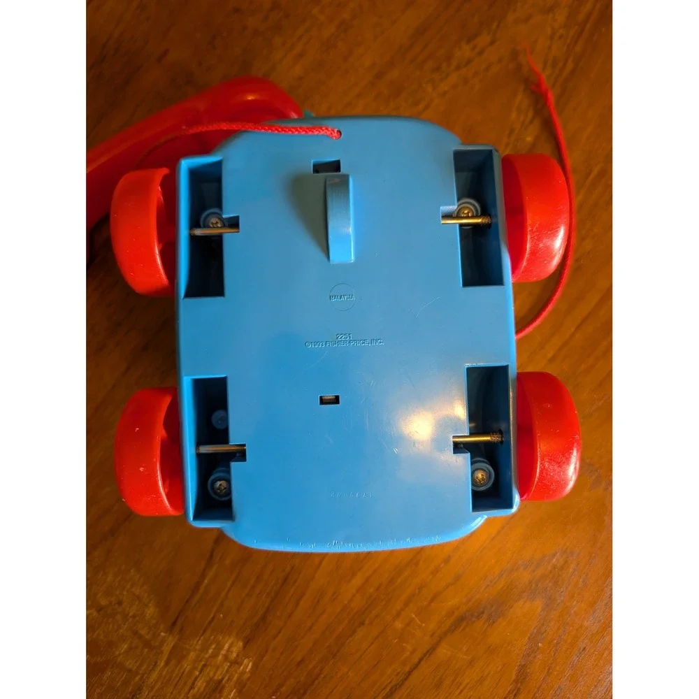 Vintage 1993 Fisher-Price Chatter Telephone‎ Pull Toy Rotary Dial Model 2251